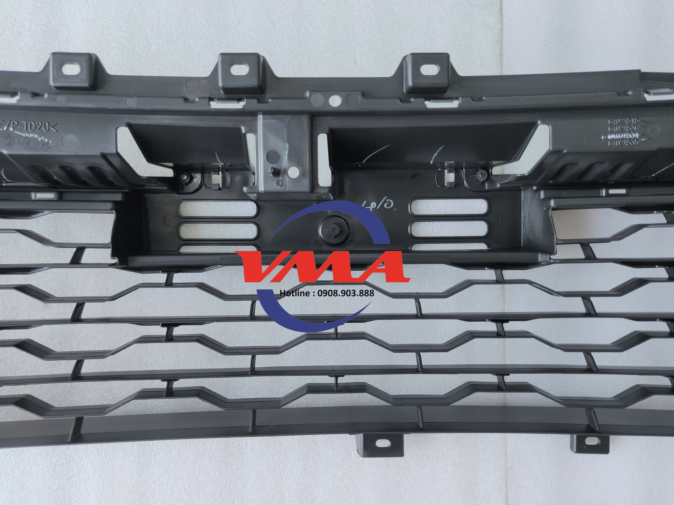 Luới thoáng gió Mitsubishi Triton 2019