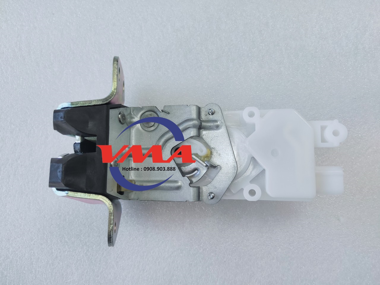 Ngoàm khóa cửa hậu Mitsubishi Grandis