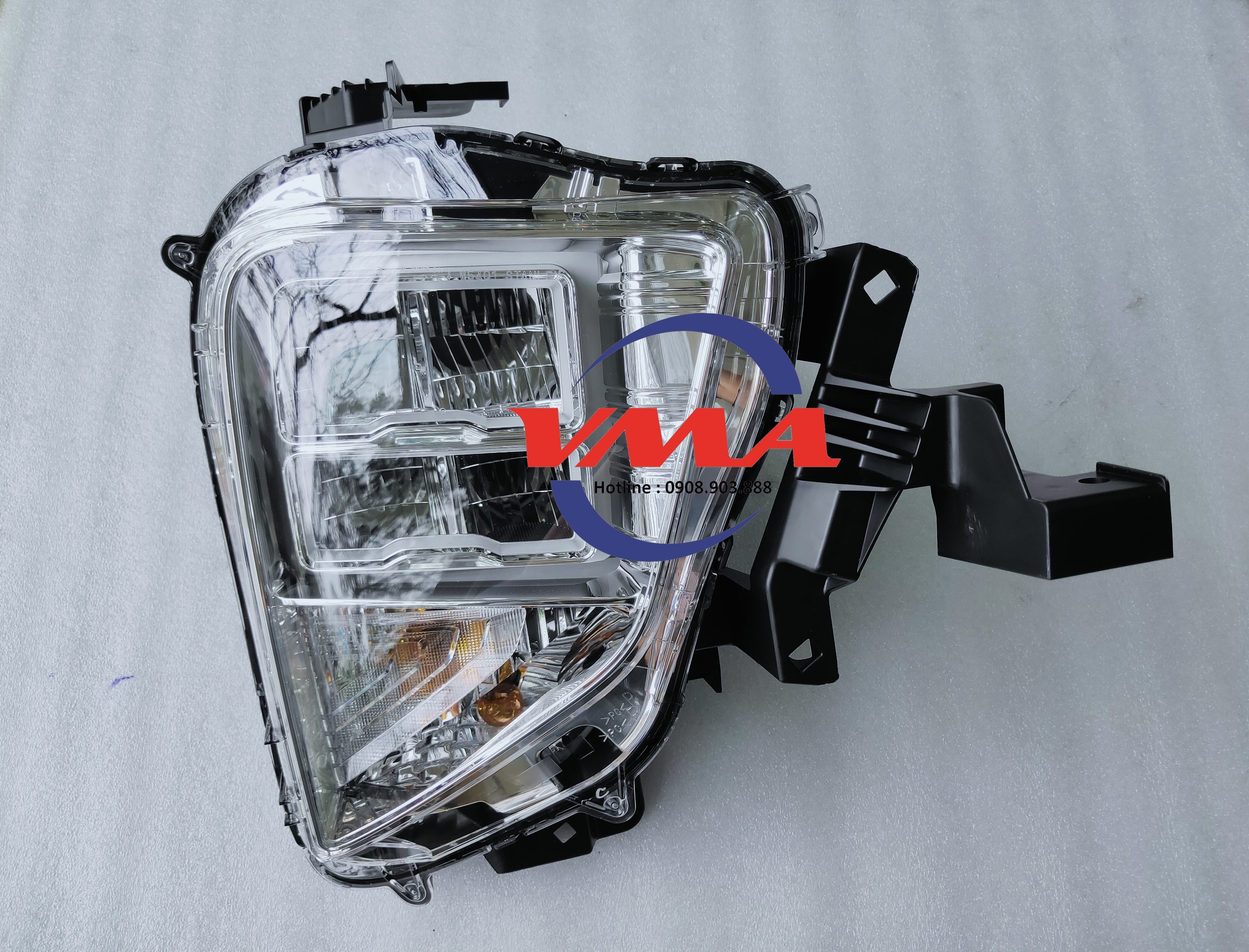 Đèn pha led Xpander