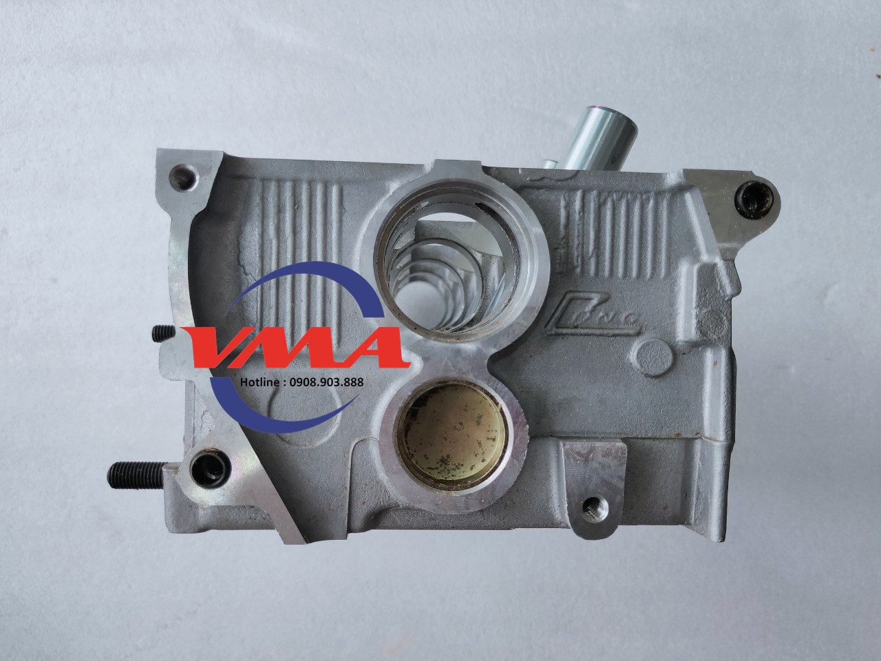 1 Mặt máy Mitsubishi Zinger