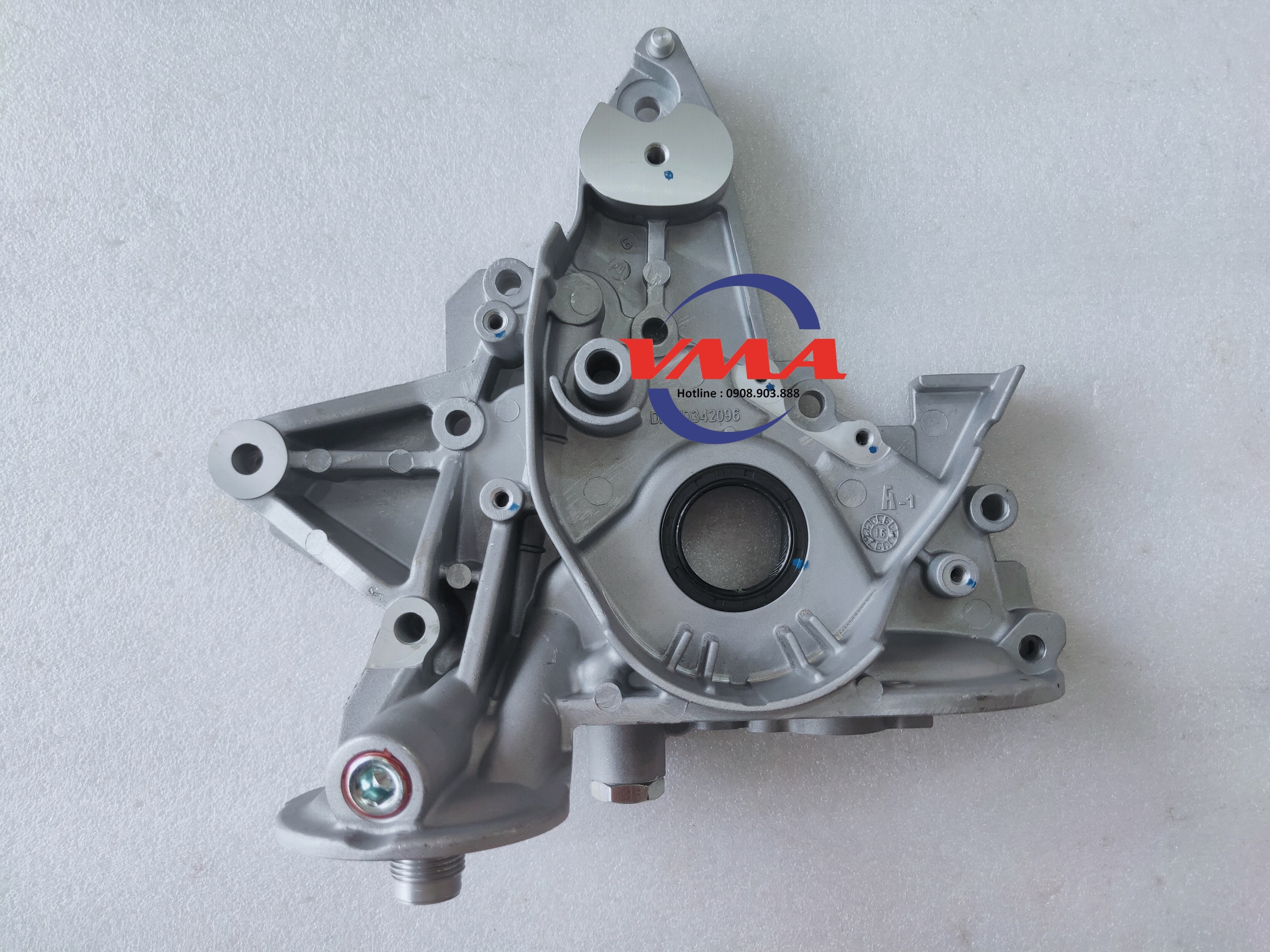 Bơm dầu Lancer CK4A