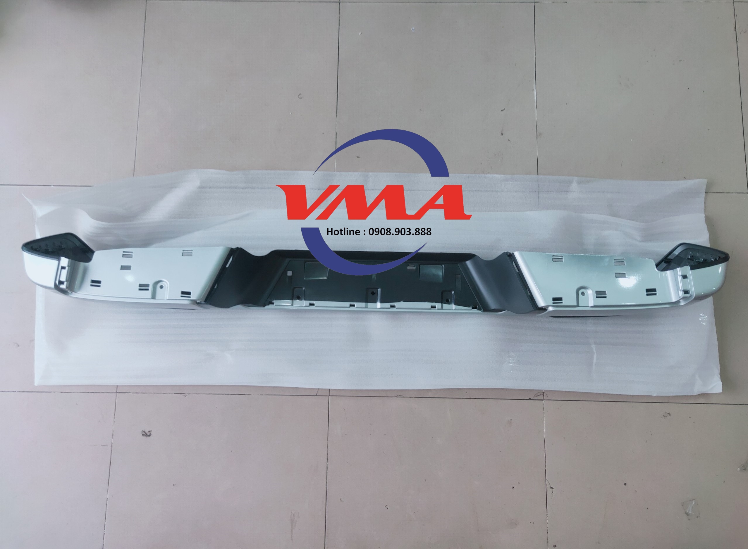 Cản sau Mitsubishi Triton 2010