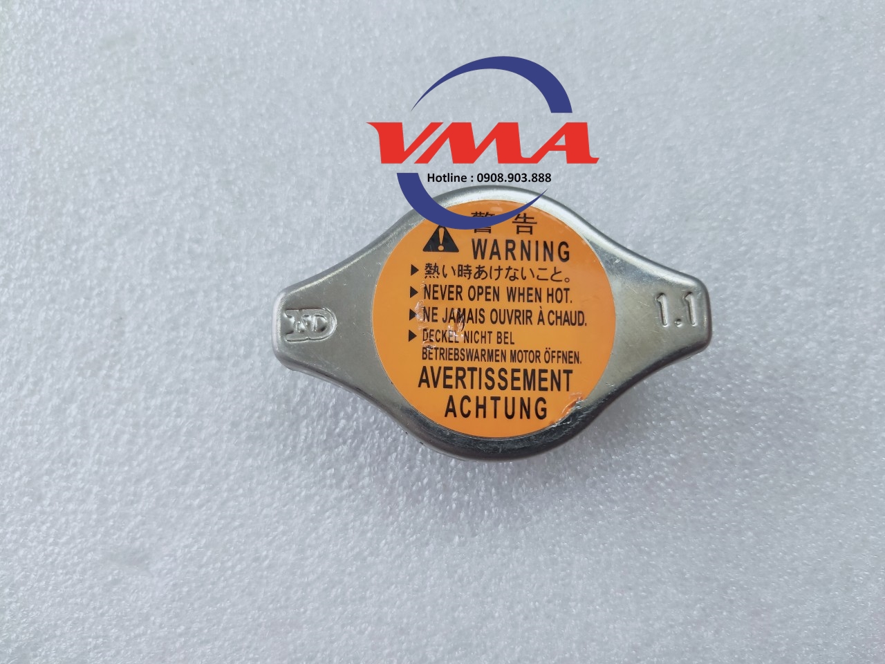 Nắp két nước Pajero Sport