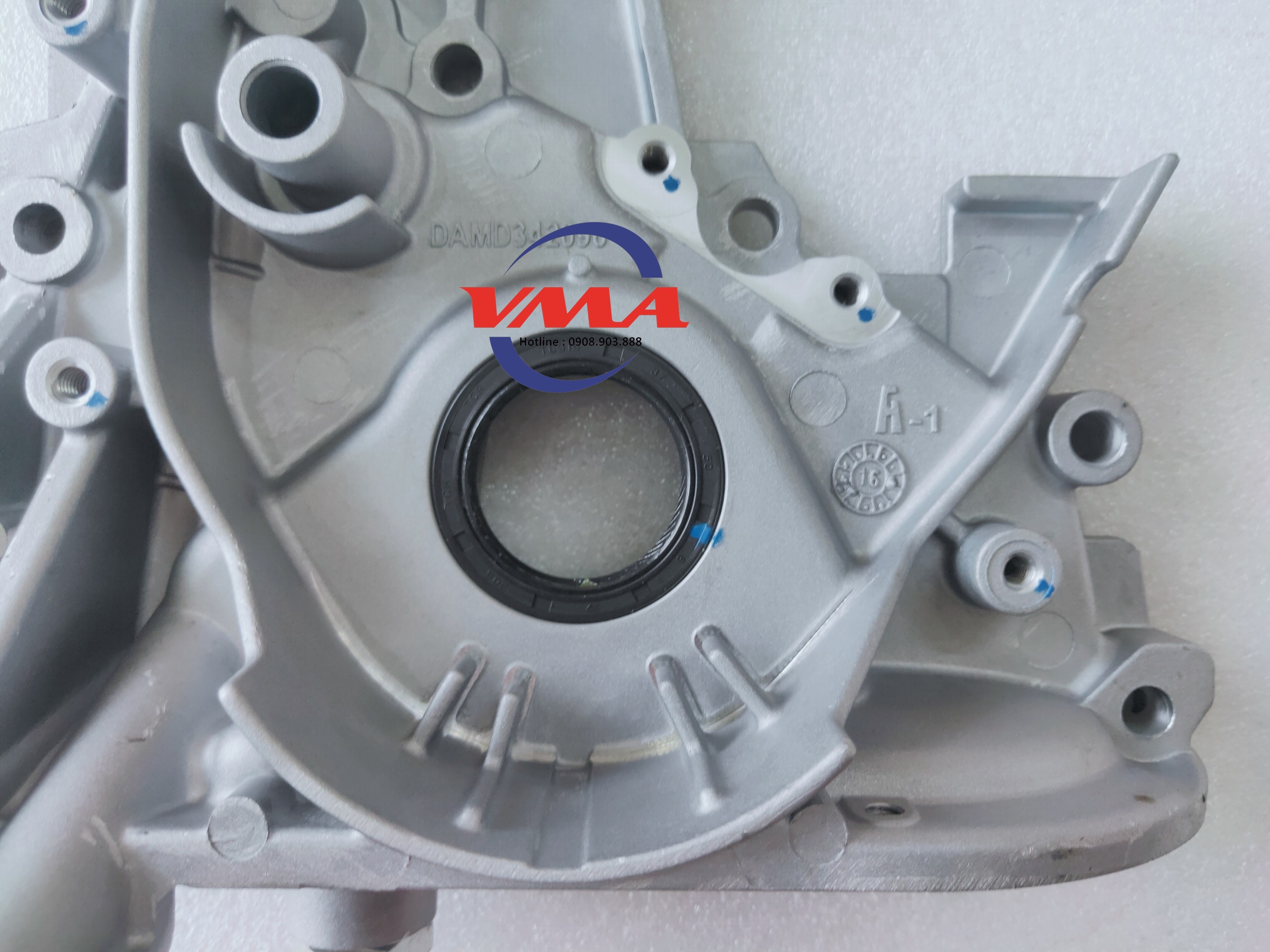 3 Bơm dầu Lancer CK4A