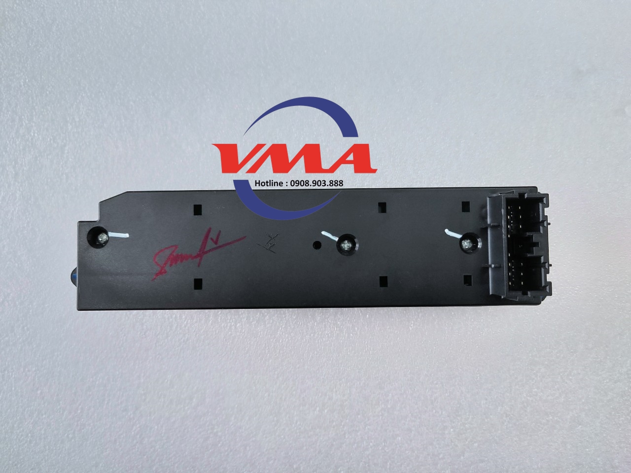 Công tắc kính tổng V33 đen