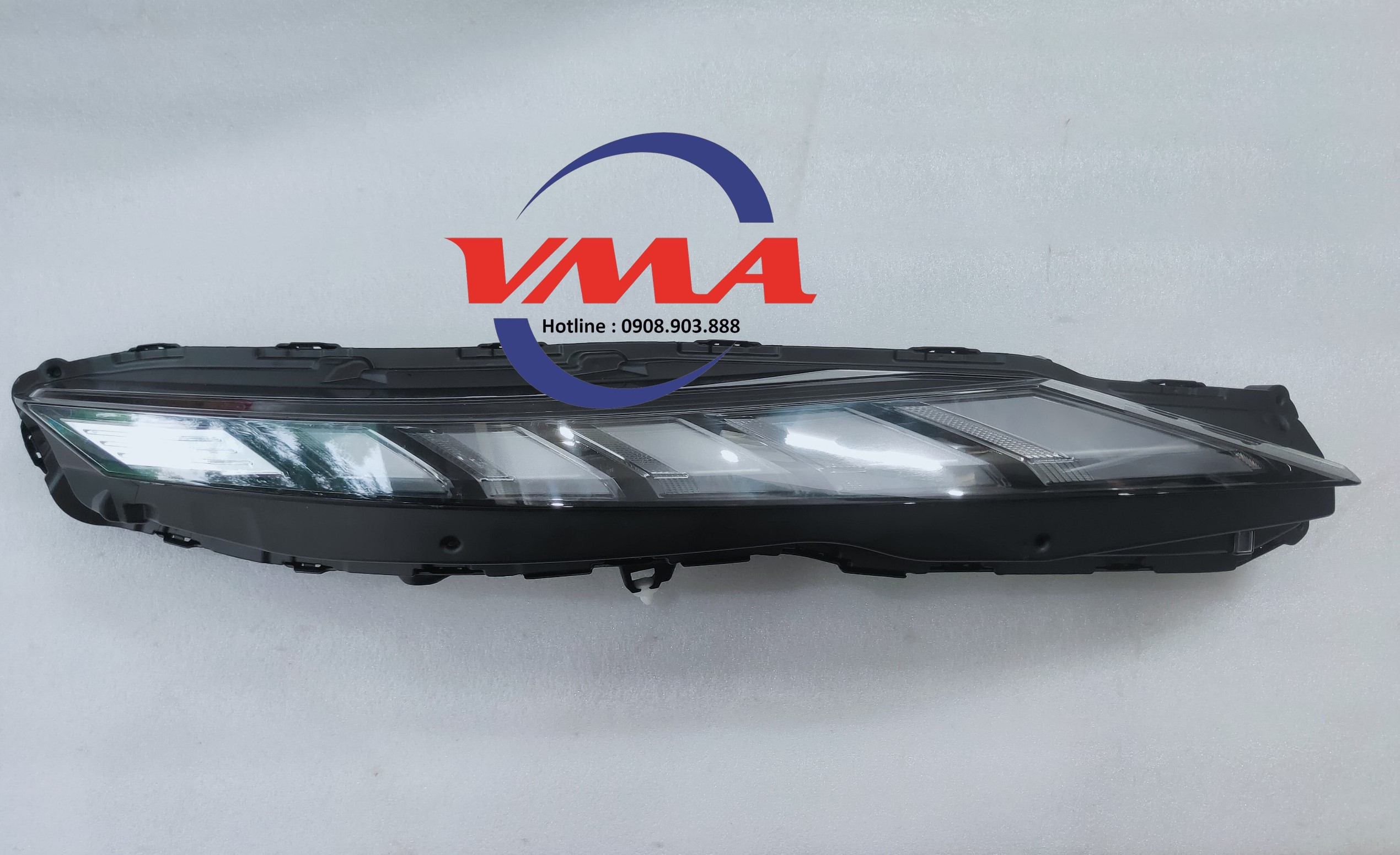 Đèn full Led ban ngày Xpander 2023