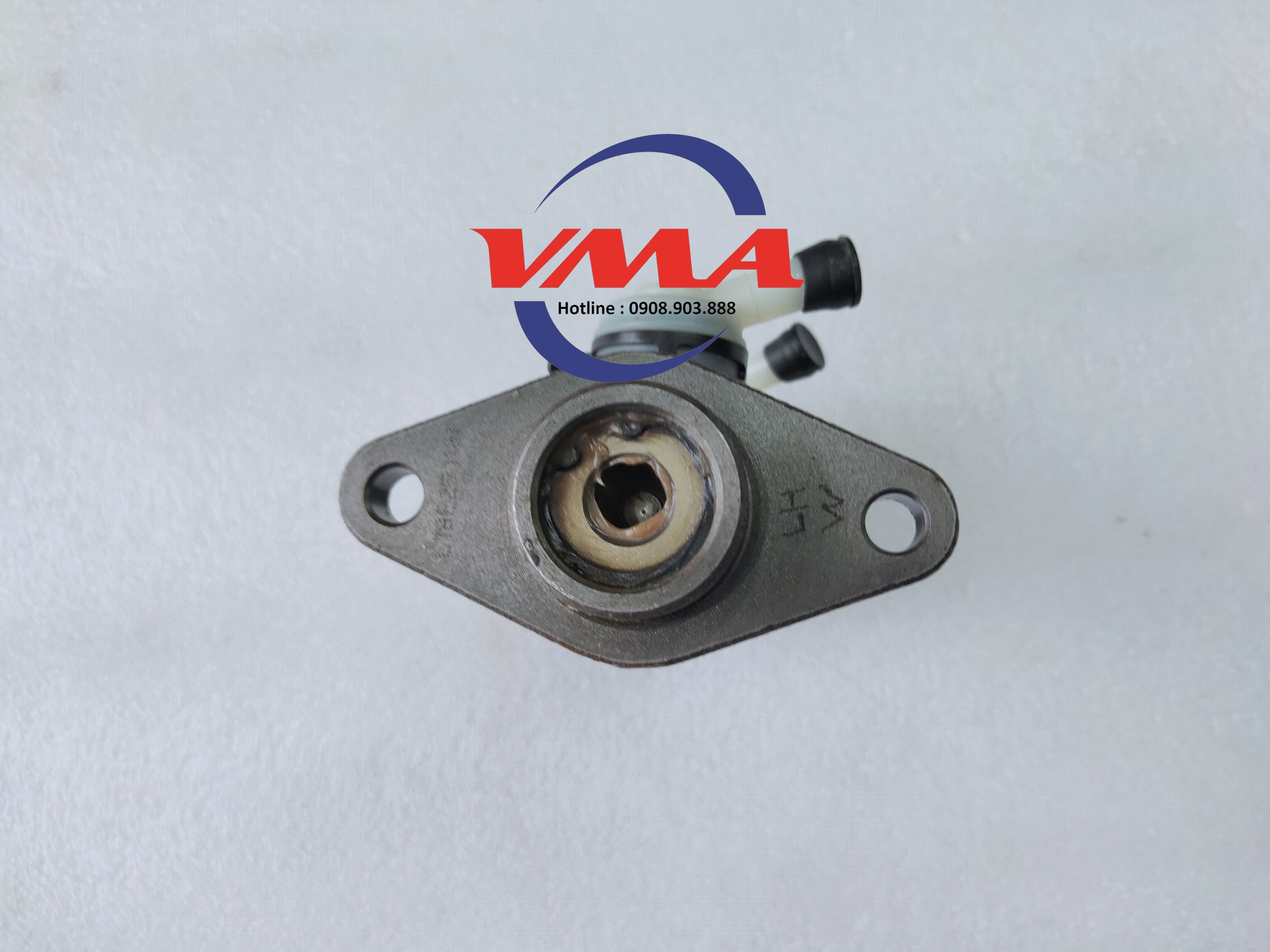 Tổng phanh Mitsubishi L300