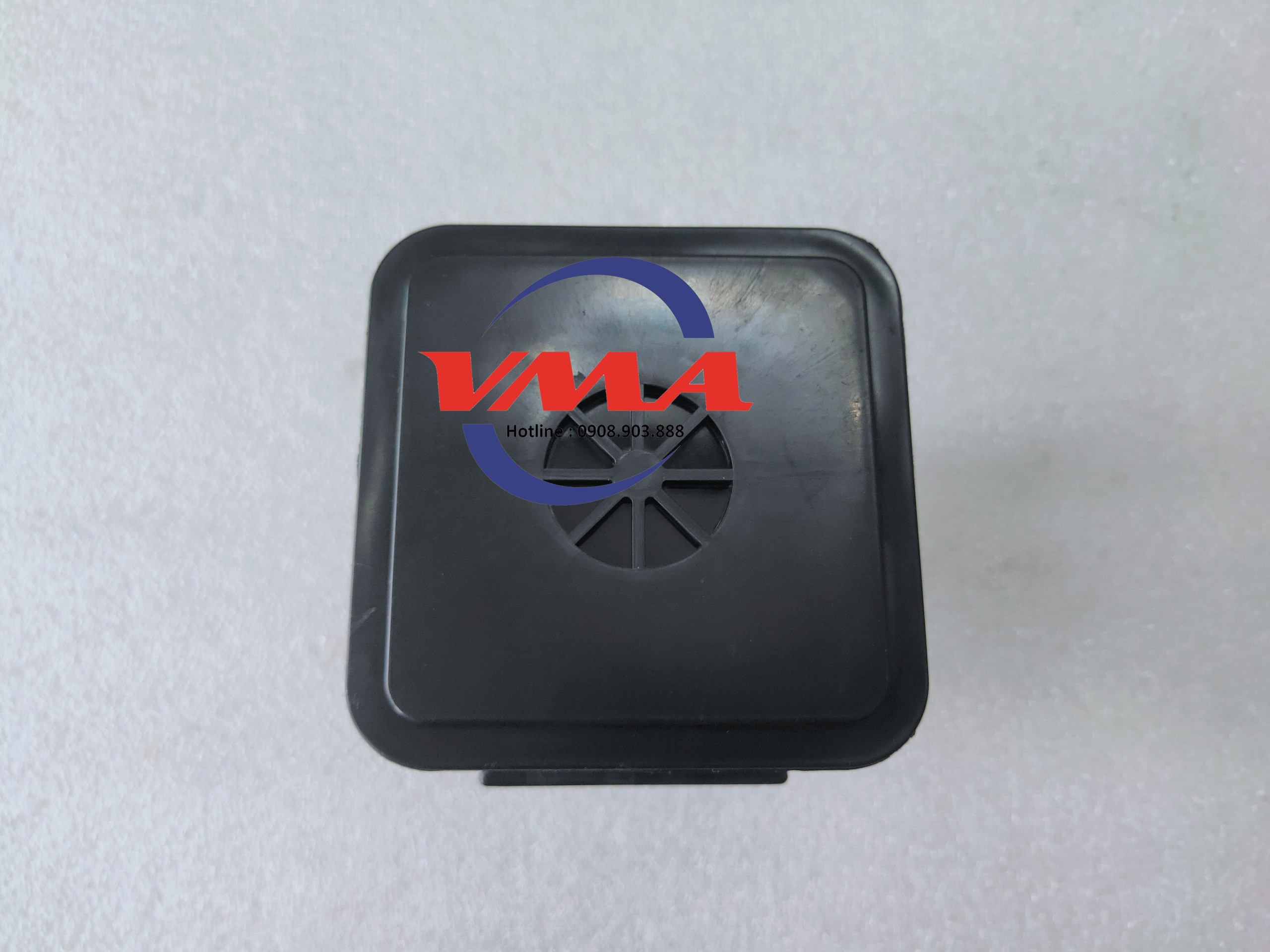 4 Hộp thu hồi hơi xăng Triton