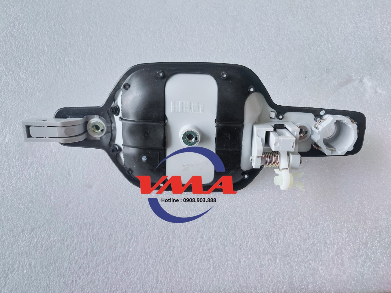 Tay mở cửa ngoài trước trái Pajero V93