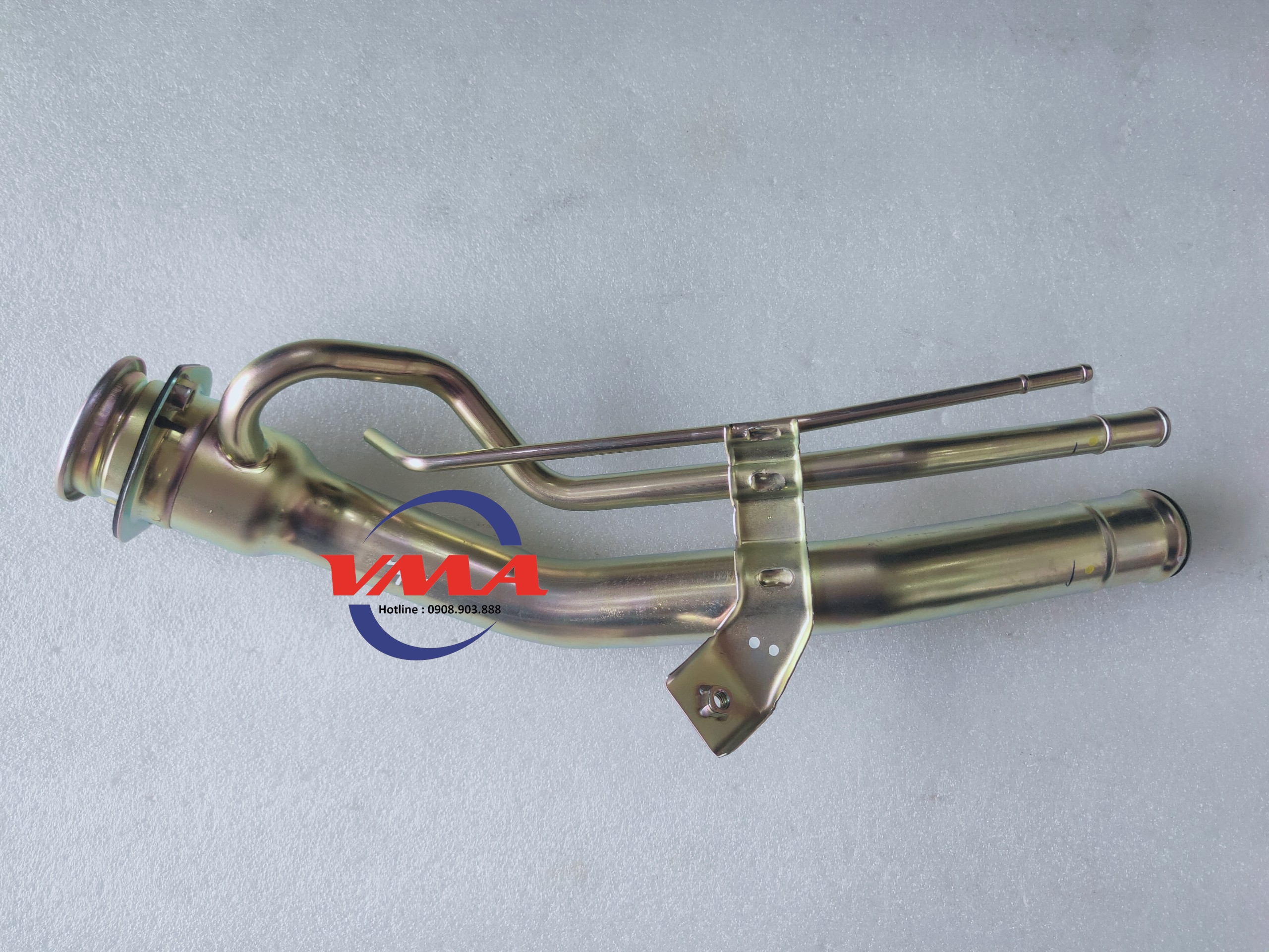 2 Cổ đổ xăng Mitsubishi Triton