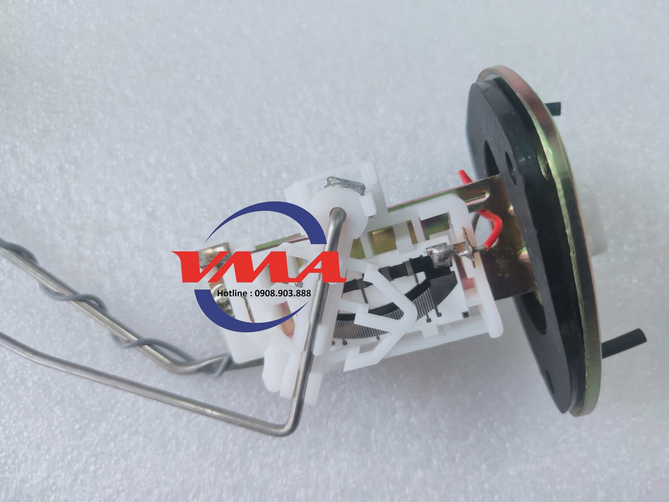 Phao xăng Mitsubishi Jolie