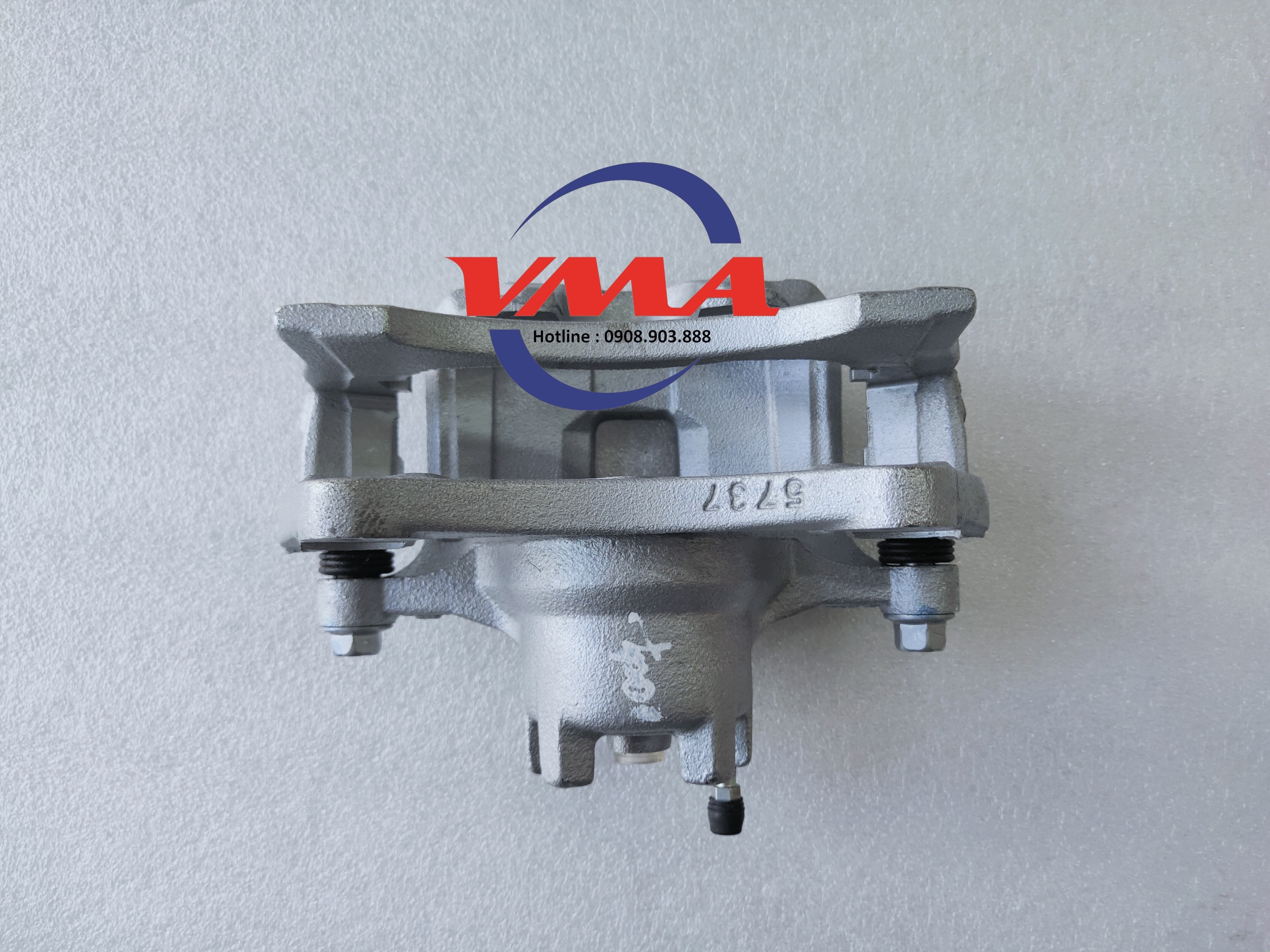 Cụm phanh trước Mitsubishi Outlander